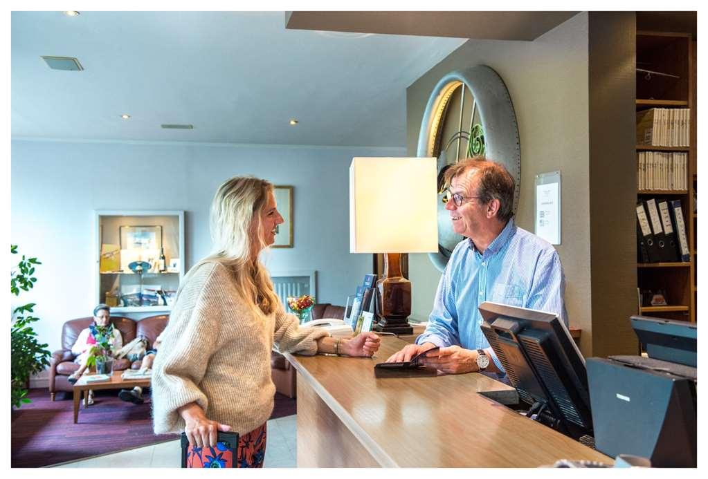 Hotel Ter Streep ออสเทนด์ ภายนอก รูปภาพ