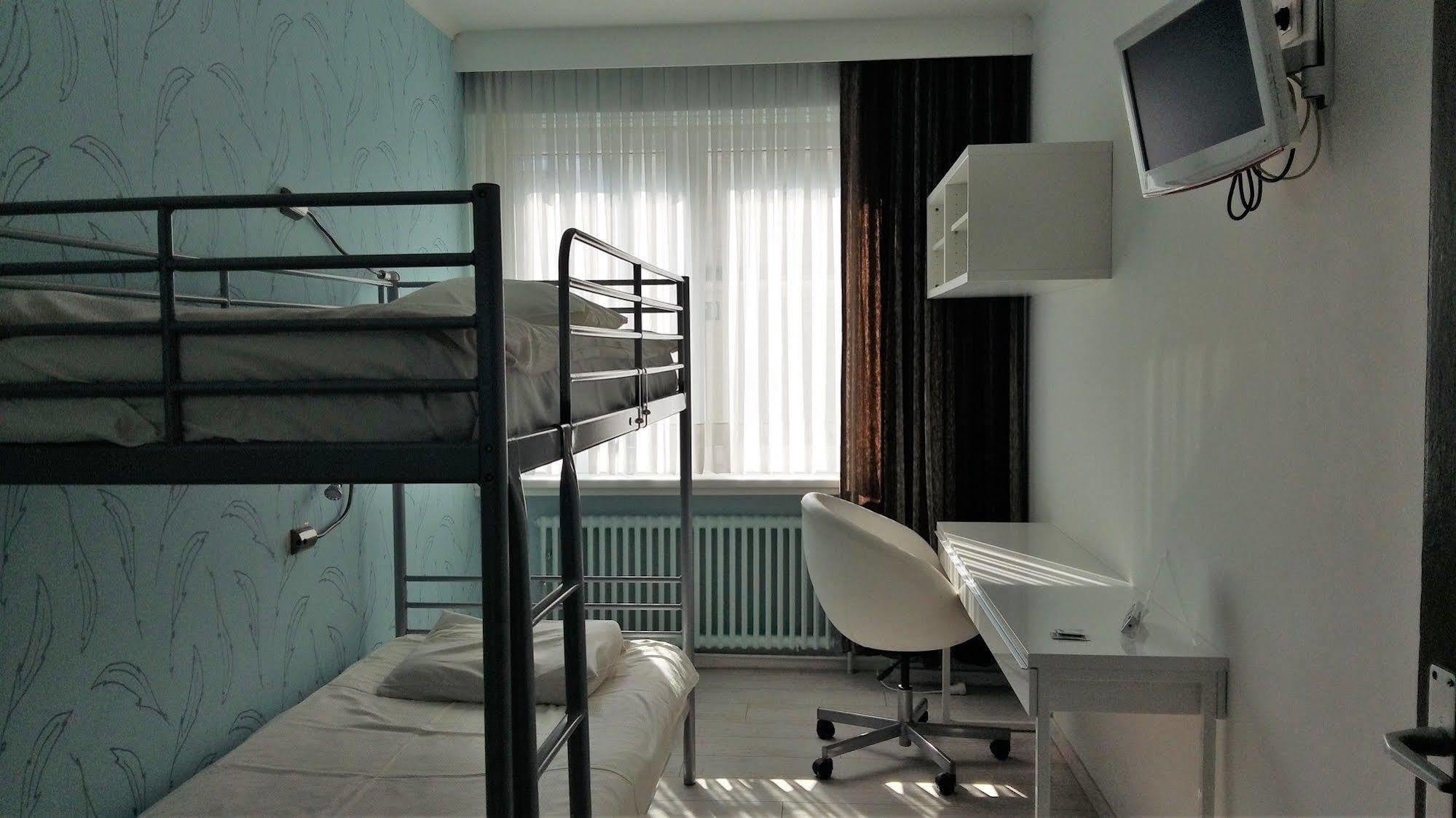 Hotel Ter Streep ออสเทนด์ ภายนอก รูปภาพ
